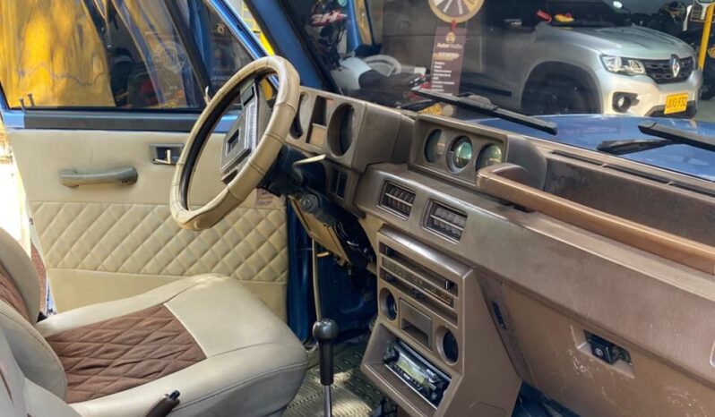 Mitsubishi Montero 4X4 1982 lleno