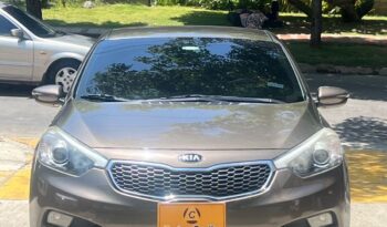Kia Cerato Pro 2015 lleno