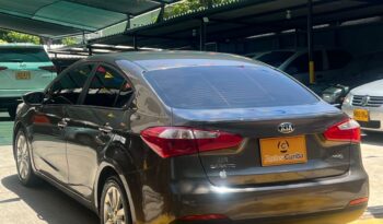 Kia Cerato Pro 2015 lleno