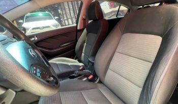 Kia Cerato Pro 2015 lleno