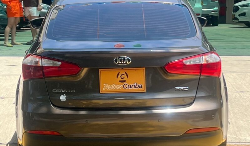 Kia Cerato Pro 2015 lleno