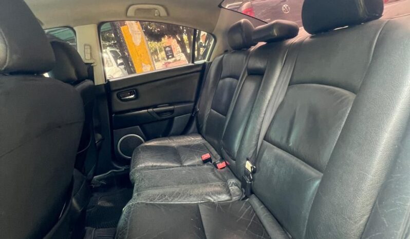 Mazda 3 2009 lleno