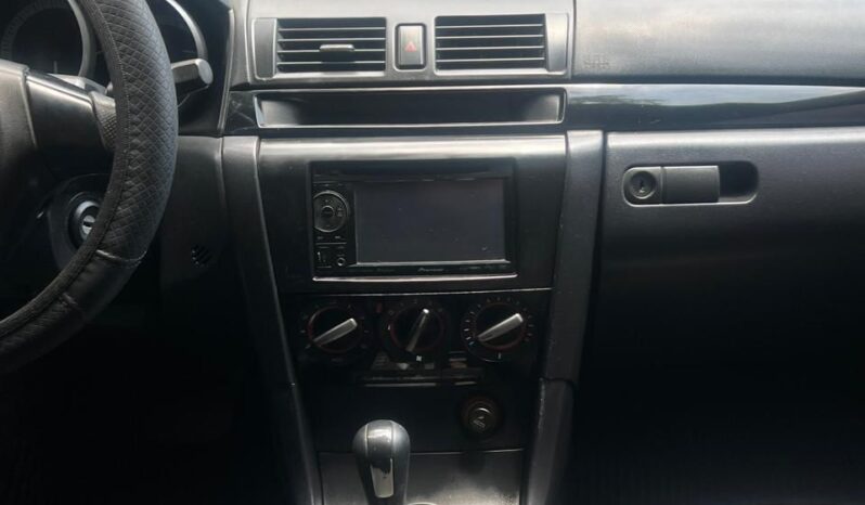 Mazda 3 2009 lleno