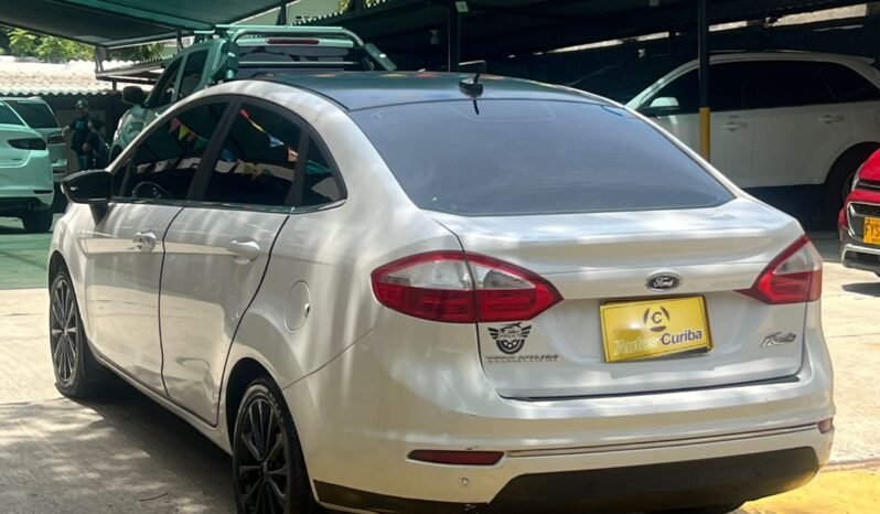 Ford Fiesta Titanium 2018 lleno