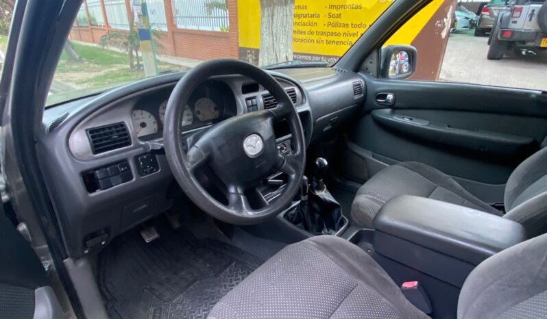 Mazda B26DC3 2005 lleno