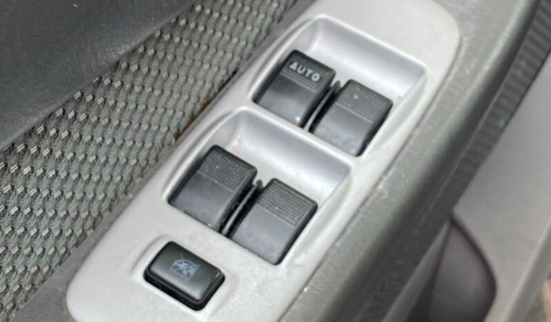 Mazda B26DC3 2005 lleno