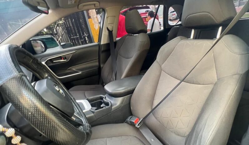 Toyota Rav4 2020 lleno