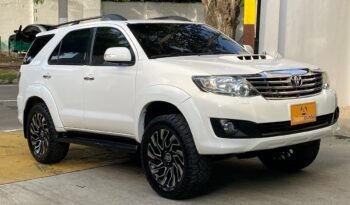 Toyota Fortuner 4X4 2013 Diesel lleno