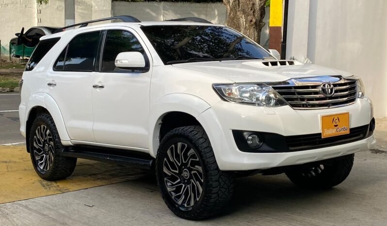 Toyota Fortuner 4X4 2013 Diesel lleno