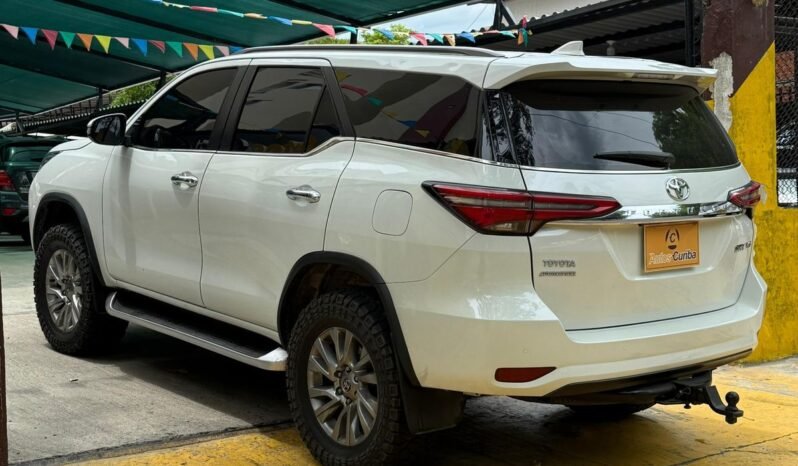 Toyota Fortuner SRV 2021 lleno