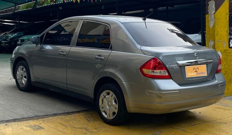 Nissan Tiida 2013 lleno