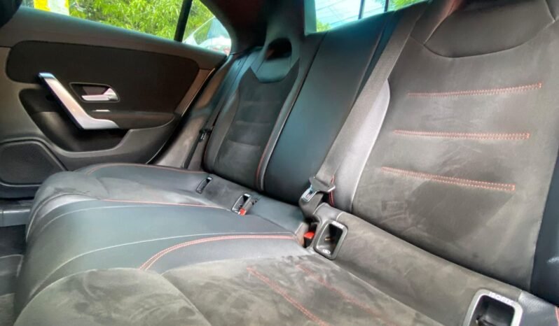 Mercedes Benz CLA180 2020 lleno