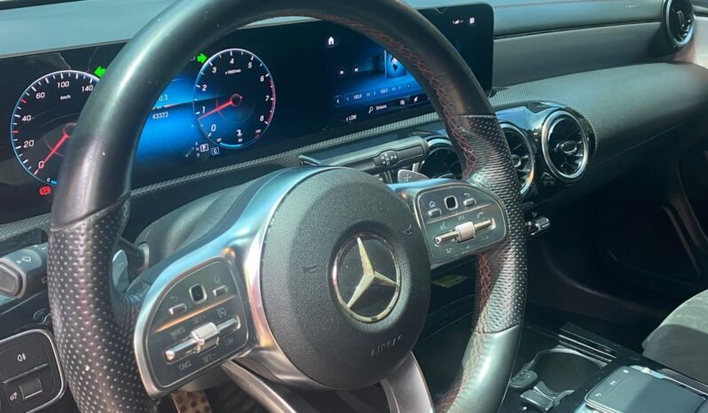 Mercedes Benz CLA180 2020 lleno