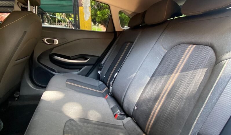 Kia K3 Cross 2026 lleno