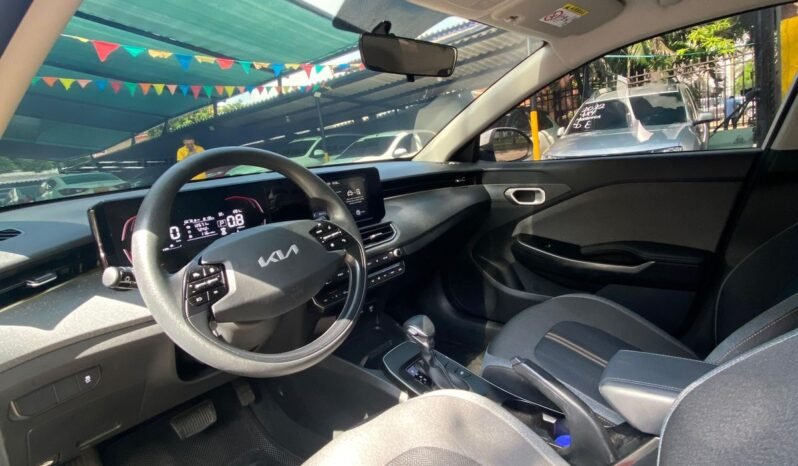 Kia K3 Cross 2026 lleno