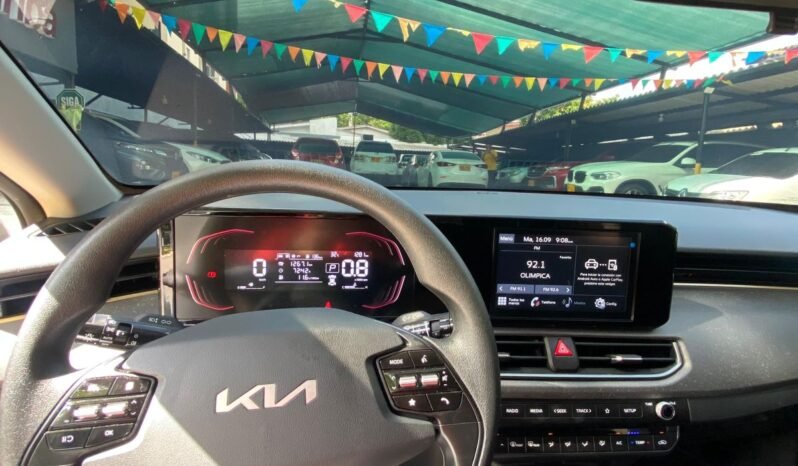 Kia K3 Cross 2026 lleno