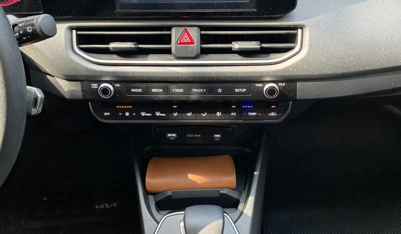 Kia K3 Cross 2026 lleno