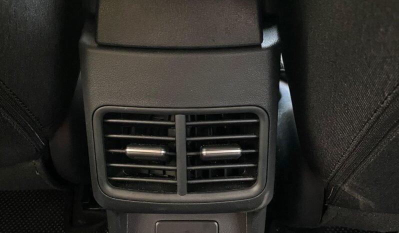 Kia K3 Cross 2026 lleno