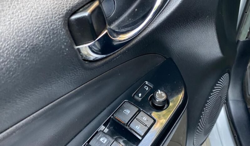 Toyota Yaris 2021 lleno