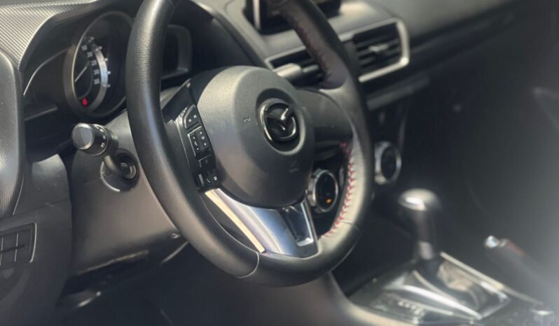 Mazda 3 Touring 2015 lleno